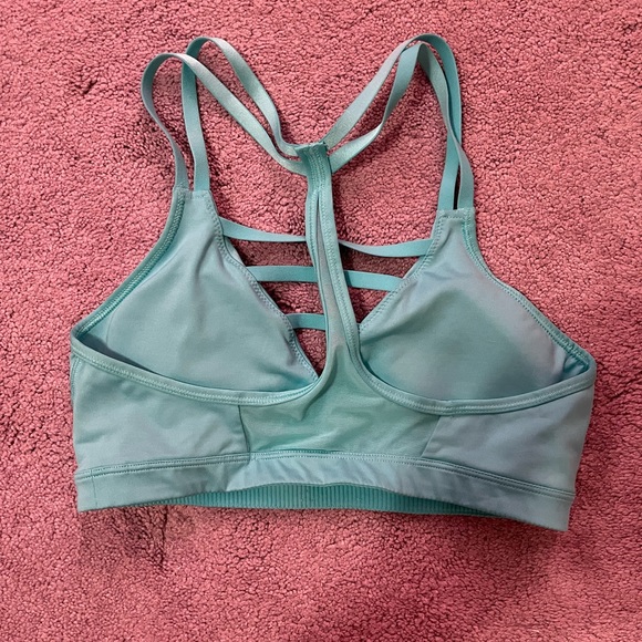 VS Sport sports bra - Picture 3 of 3